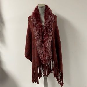 Ellian poncho with faux fur trimming